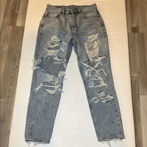 American Eagle Outfitters Mom Jean Blown Out Blue Distressed Size 2 Regular